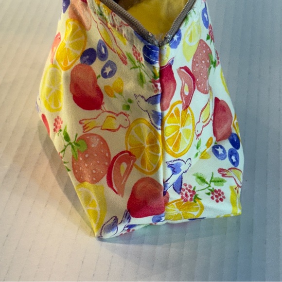 🍓 🆕 Brighton Zippered Fruit & Bird Wristlet Pouch – Fresh & Fun! 🆕 - Picture 2 of 15